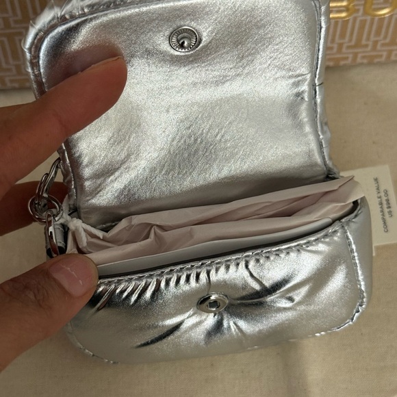 New tory  Burch Britten Silver Mini cardholder keychain - Picture 5 of 5